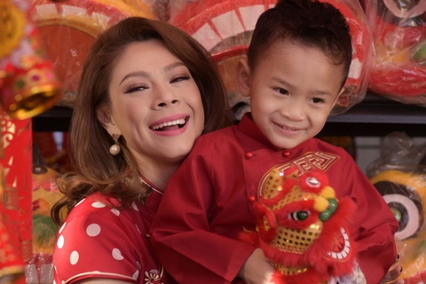 Thanh Thảo chia sẻ cảm xúc ăn tết xa nhà cùng bé Jacky