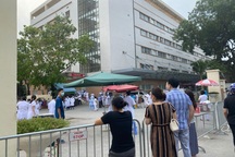 Bệnh viện E dỡ phong tỏa, hoạt động trở lại bình thường