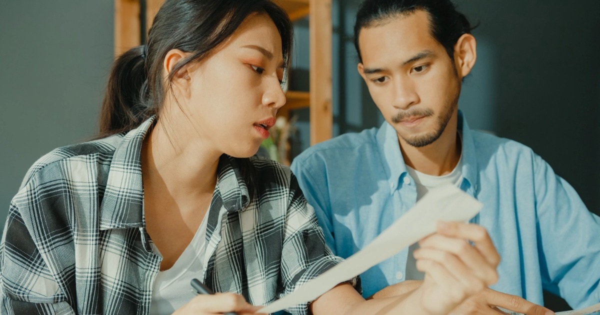 Chồng gọi đến phòng công chứng, tôi sửng sốt khi biết phải ký giấy tờ gì