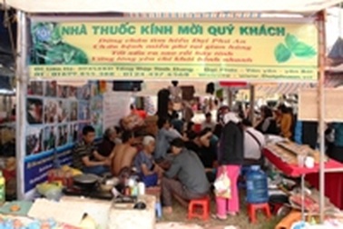 Nhiều quầy thuốc đông y "ngang nhiên" hoạt động tại hội chợ Xuân
