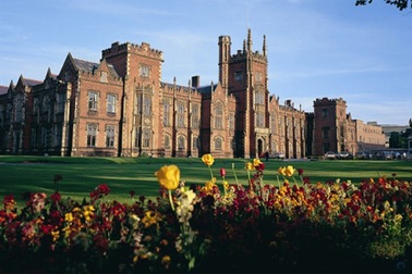 Tham dự buổi thuyết trình cùng Giáo sư ĐH Newcastle