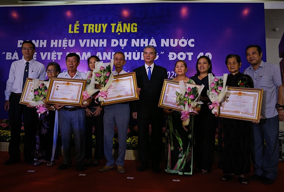 TPHCM: Truy tặng 41 danh hiệu Bà mẹ Việt Nam anh hùng - 8 TPHCM: Truy tặng 41 danh hiệu Bà mẹ Việt Nam anh hùng - 8