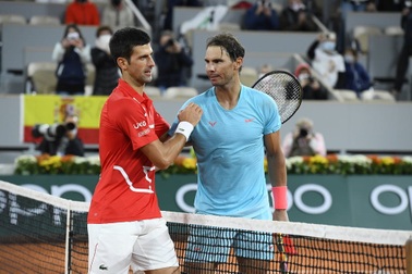 Djokovic có thể ngăn cản "chuyến tàu một chiều" Nadal?