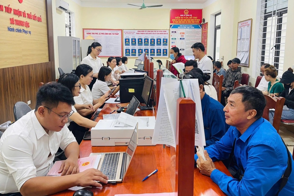 Đăng ký kết hôn tại xã, chú rể ngoại quốc nhận kết quả sau 5 ngày - 2 Đăng ký kết hôn tại xã, chú rể ngoại quốc nhận kết quả sau 5 ngày - 2