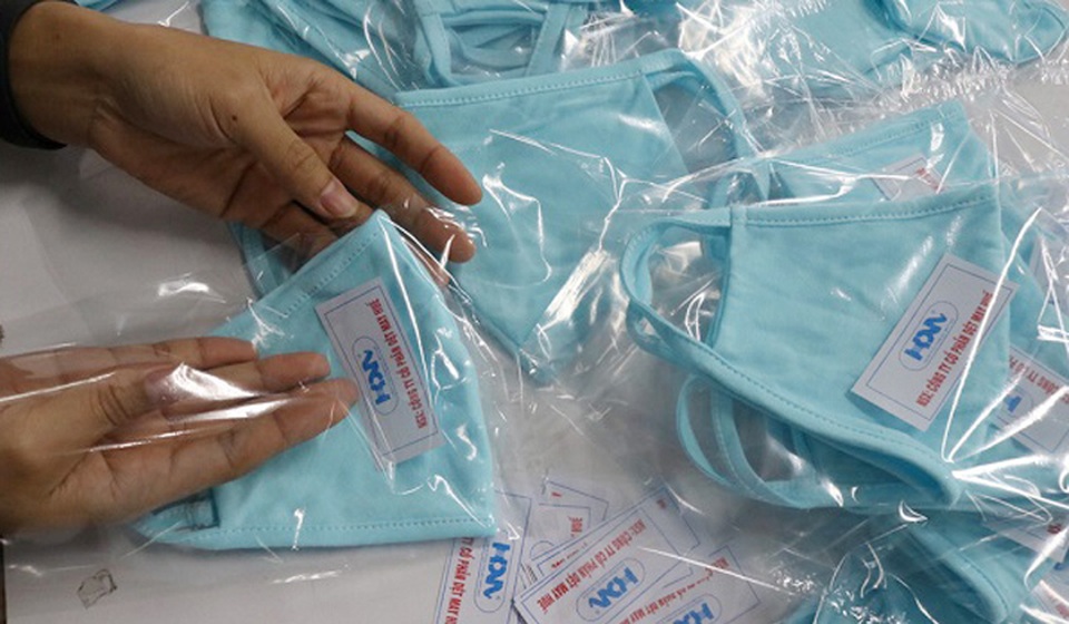Thừa Thiên Huế cấp miễn phí khẩu trang vải kháng khuẩn cho toàn bộ HS, GV - 2 Thừa Thiên Huế cấp miễn phí khẩu trang vải kháng khuẩn cho toàn bộ HS, GV - 2
