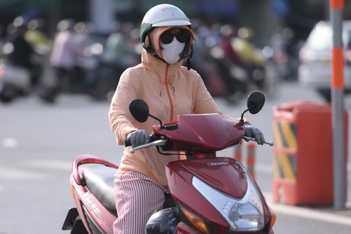 TPHCM và Nam Bộ nắng nóng giảm dần, nhiệt độ cao nhất 35 độ C