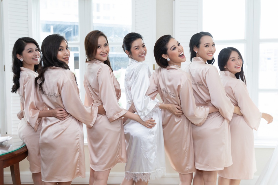 Hoa hậu Khánh Vân và dàn sao làm phù dâu trong đám cưới Á hậu Thuý Vân - 3 Hoa hậu Khánh Vân và dàn sao làm phù dâu trong đám cưới Á hậu Thuý Vân - 3