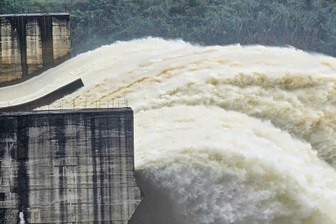 5 hồ thủy điện tiếp tục được yêu cầu hạ mực nước đón lũ