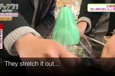 Độc đáo thí nghiệm ấp trứng gà không cần vỏ của học sinh Nhật Bản