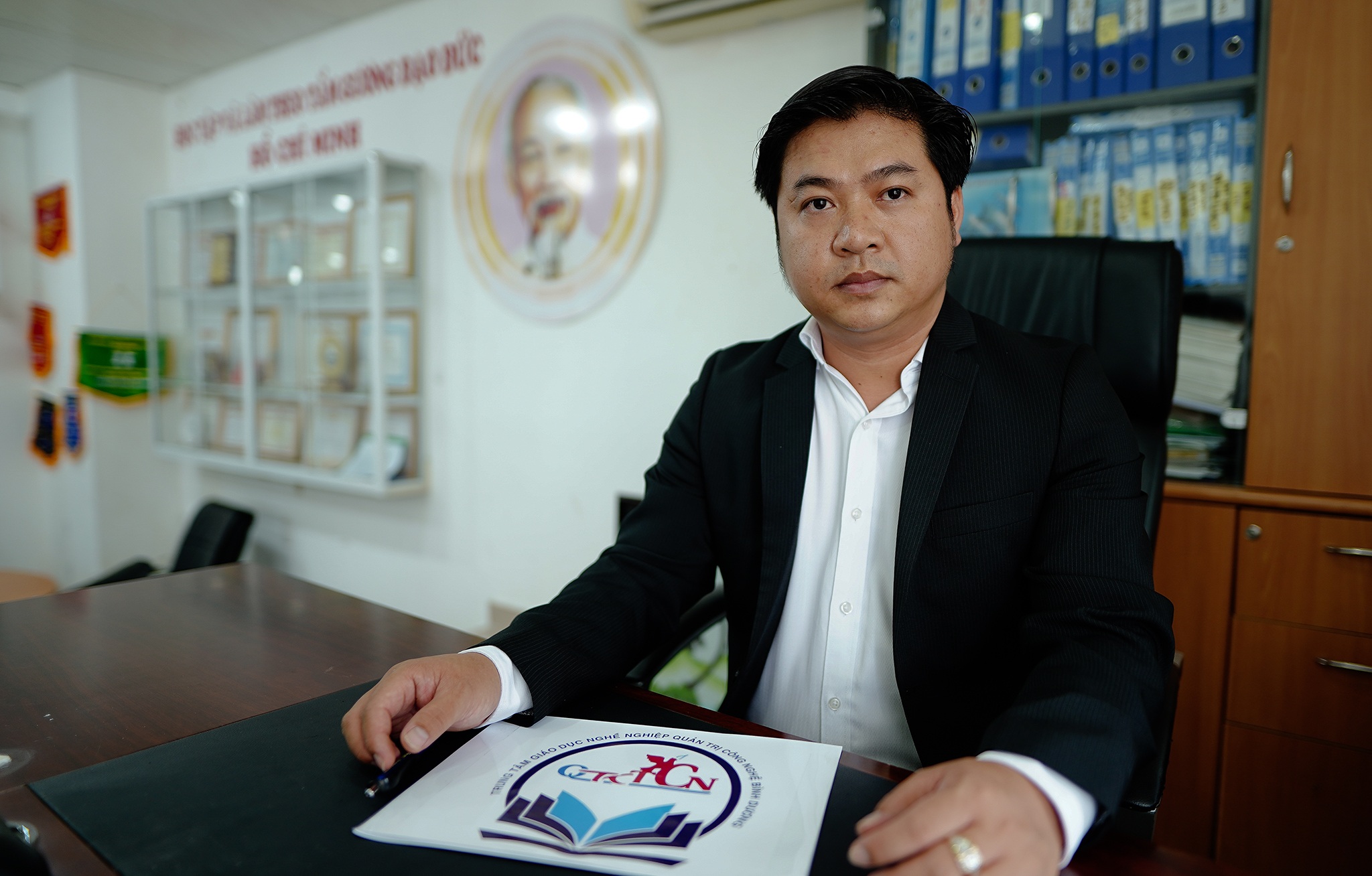 Bình Dương: Nghề sơn ô tô có thu nhập 25 triệu đồng/tháng - 12 Bình Dương: Nghề sơn ô tô có thu nhập 25 triệu đồng/tháng - 12
