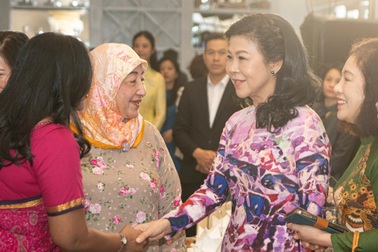 Phu nhân Ngô Phương Ly gặp mặt thân mật BLĐ Nhóm Phụ nữ cộng đồng ASEAN