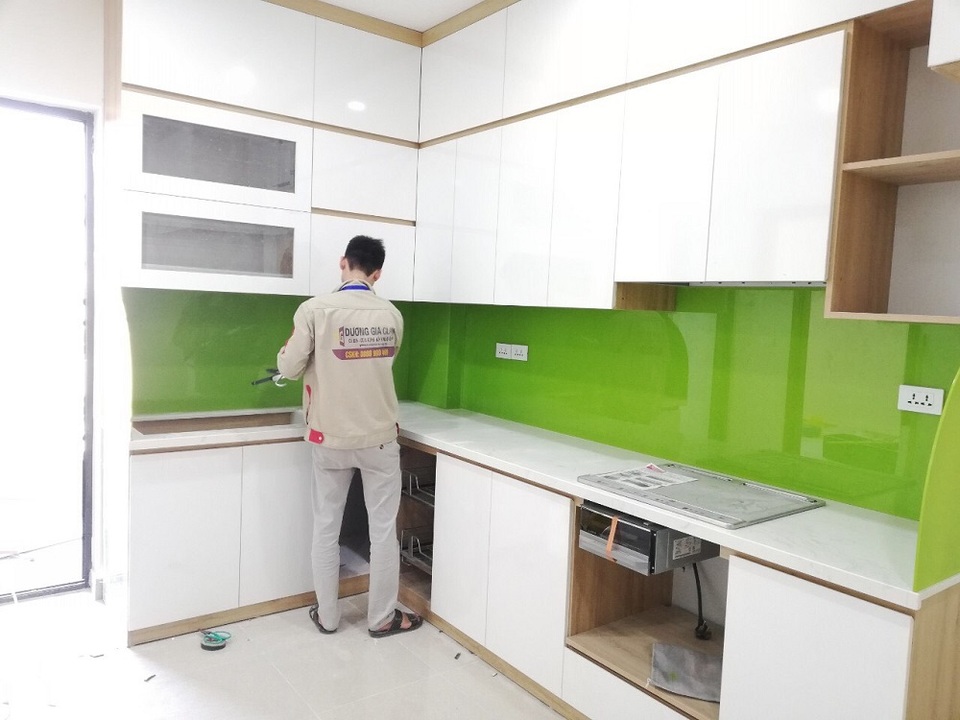 Kính ốp bếp Dương Gia Glass - “Chất lượng sản phẩm đặt lên hàng đầu - 1 Kính ốp bếp Dương Gia Glass - “Chất lượng sản phẩm đặt lên hàng đầu - 1