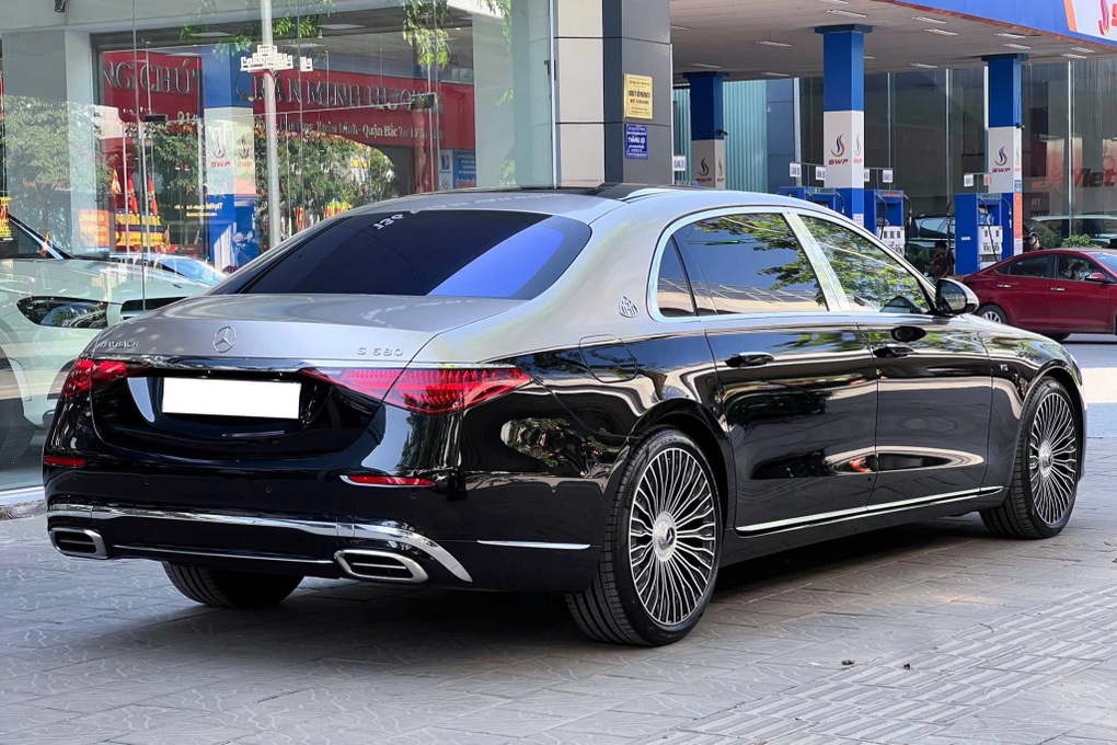 Mercedes-Maybach S 680 đi hai năm mất giá 4 tỷ đồng, lăn bánh 10.000km - 2