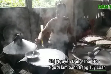 Làng bánh tráng Túy Loan: Dậy từ 2 giờ sáng tráng bánh phục vụ Tết