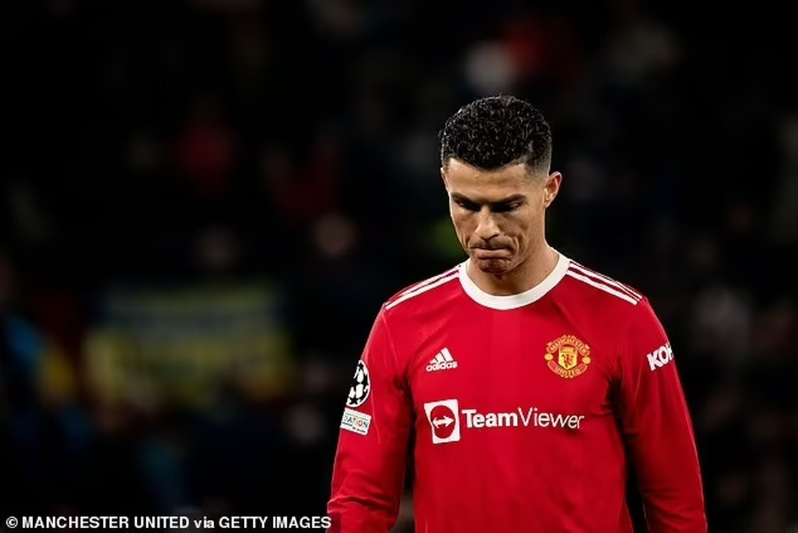 C.Ronaldo lên tiếng trước tin đồn phải ngồi dự bị ở tuyển Bồ Đào Nha - 1 C.Ronaldo lên tiếng trước tin đồn phải ngồi dự bị ở tuyển Bồ Đào Nha - 1