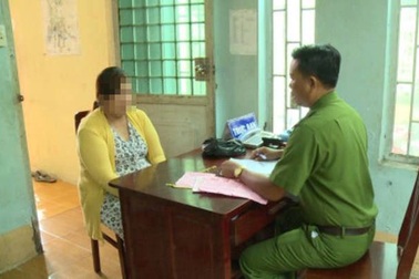 Đem vàng đi cầm rồi hoang báo bị trộm để "qua mặt" chồng