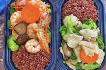 Lo béo sau Trung thu, chị em đốt tiền triệu mua "liệu trình" giữ dáng