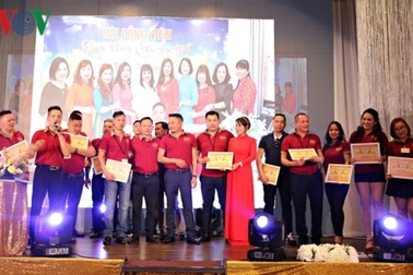 Tự hào người Việt tuổi Rồng trên đất châu Âu