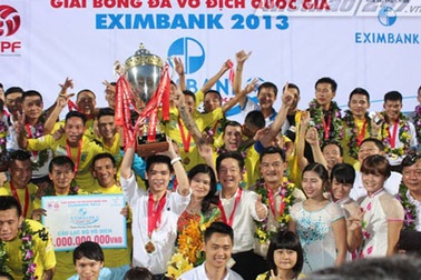 Chủ tịch FIFA Blatter gửi thư chúc mừng Hà Nội T&T