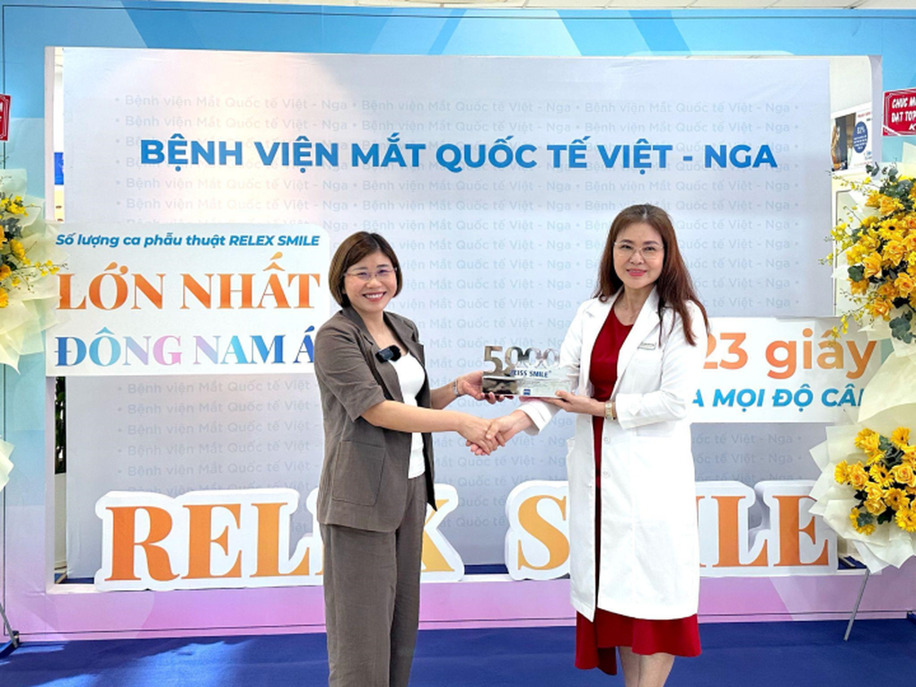 Bệnh viện Mắt Quốc Tế Việt - Nga nhận giải Phẫu thuật Relex Smile nhiều nhất Đông Nam Á - 3 Bệnh viện Mắt Quốc Tế Việt - Nga nhận giải Phẫu thuật Relex Smile nhiều nhất Đông Nam Á - 3