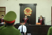 Hoãn phiên toà phúc thẩm xét xử mẹ nữ sinh giao gà