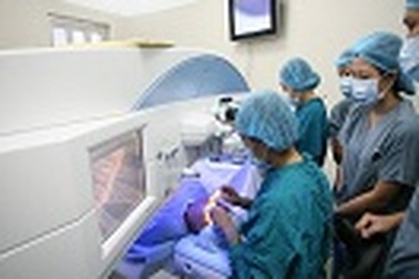 Lựa chọn tốt nhất cho bệnh nhân điều trị tật khúc xạ