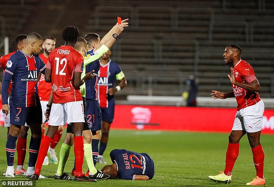 Mbappe lập cú đúp, PSG thắng đậm ở Ligue 1 - 1 Mbappe lập cú đúp, PSG thắng đậm ở Ligue 1 - 1