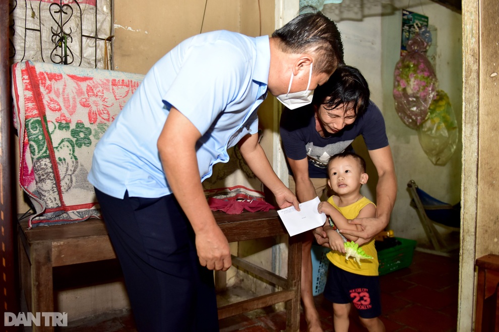 Thứ trưởng Lê Tấn Dũng: Tăng cường chống dịch tại cơ sở bảo trợ xã hội - 2 Thứ trưởng Lê Tấn Dũng: Tăng cường chống dịch tại cơ sở bảo trợ xã hội - 2