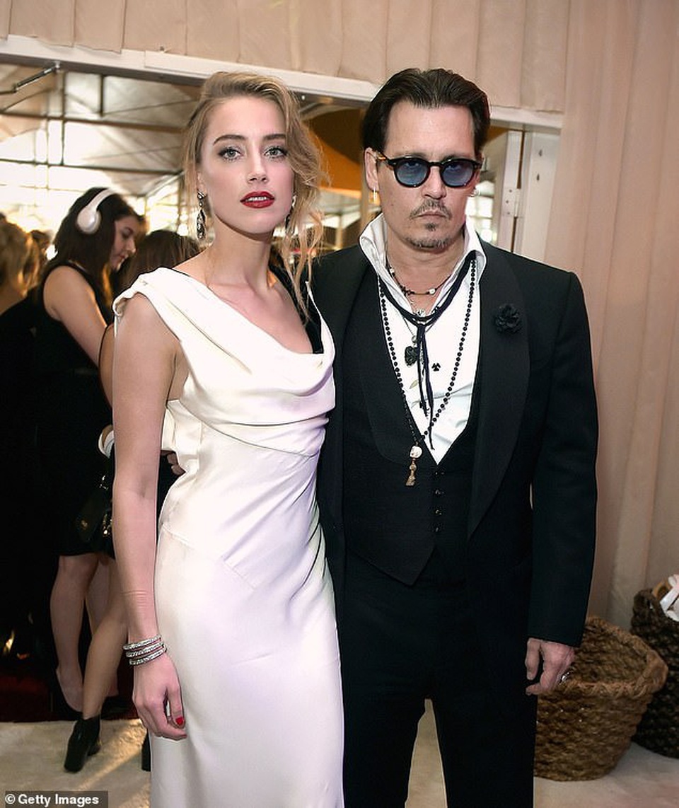 Amber Heard bị lộ đánh đập Johnny Depp, khả năng mất vai trong Aquaman 2 - 2 Amber Heard bị lộ đánh đập Johnny Depp, khả năng mất vai trong Aquaman 2 - 2