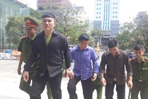 Băng nhóm chuyên trộm tài sản của khách mua dâm