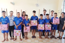 Sở LĐ-TB&XH Bạc Liêu thăm, tặng quà cho trẻ em dịp Tết Trung thu