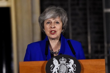 Thủ tướng Anh vượt qua bỏ phiếu bất tín nhiệm, tiếp tục đối mặt khủng hoảng Brexit