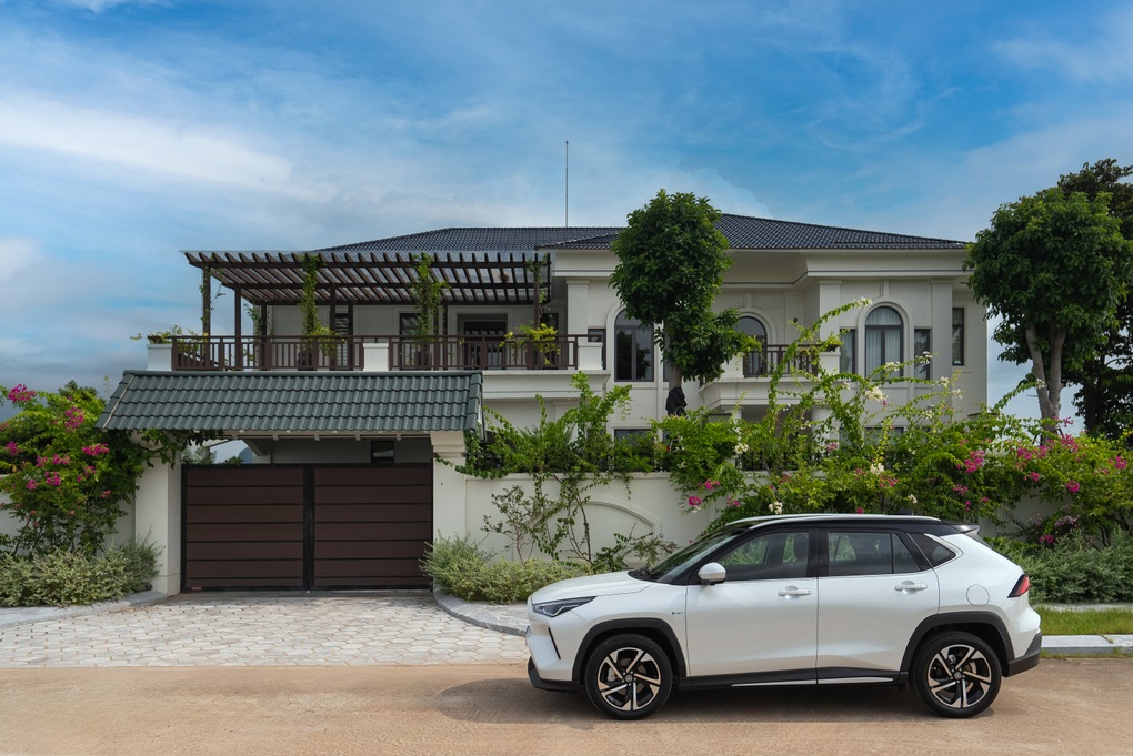 Toyota Yaris Cross - Mẫu xe gầm cao cỡ nhỏ ăn khách hàng đầu Việt Nam - 2 Toyota Yaris Cross - Mẫu xe gầm cao cỡ nhỏ ăn khách hàng đầu Việt Nam - 2
