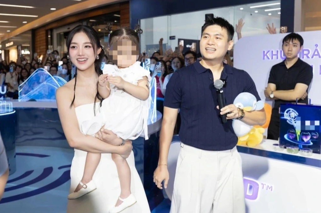 Ba mẹ cho con nổi tiếng từ sớm: Người lớn còn sợ, huống chi con nít - 2 Ba mẹ cho con nổi tiếng từ sớm: Người lớn còn sợ, huống chi con nít - 2