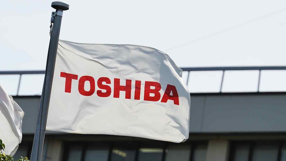 Từ tượng đài công nghệ, Toshiba sắp bán mình với giá 20 tỷ USD - 1 Từ tượng đài công nghệ, Toshiba sắp bán mình với giá 20 tỷ USD - 1