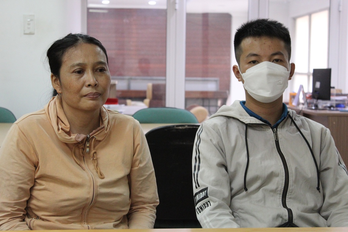Bác sĩ kêu cứu cho người ngư dân bám biển Trường Sa đang nguy kịch - 6 Bác sĩ kêu cứu cho người ngư dân bám biển Trường Sa đang nguy kịch - 6
