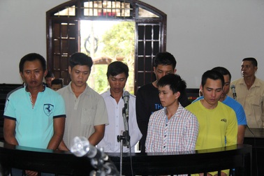 Tranh giành đất, nhóm bảo vệ chém người dân dã man