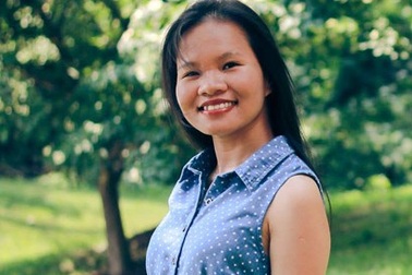 Cô gái 24 tuổi từ Mỹ về Việt Nam làm tình nguyện