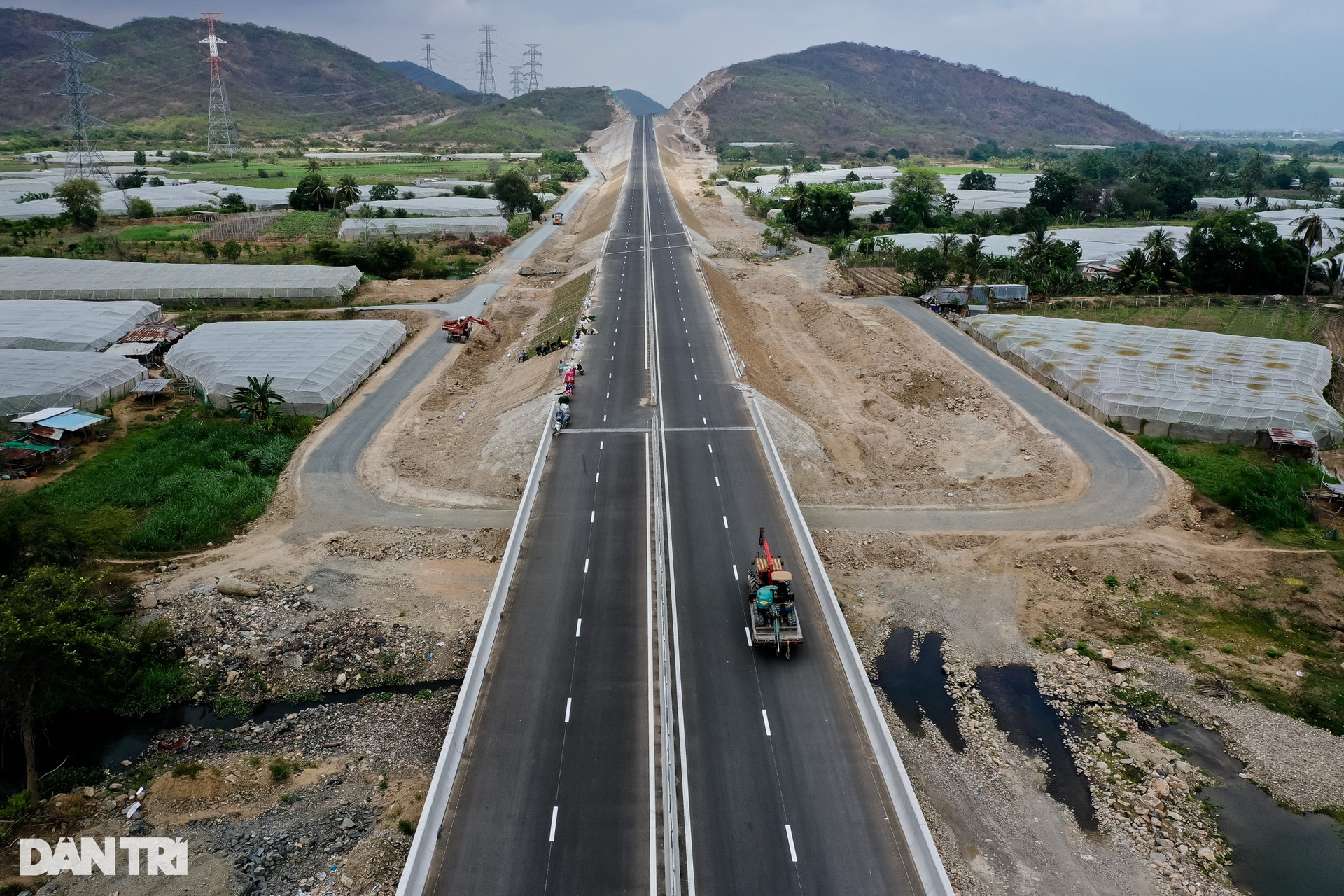 Ngắm cao tốc Vĩnh Hảo - Phan Thiết hơn 10.000 tỷ sắp đưa vào khai thác - 2 Ngắm cao tốc Vĩnh Hảo - Phan Thiết hơn 10.000 tỷ sắp đưa vào khai thác - 2