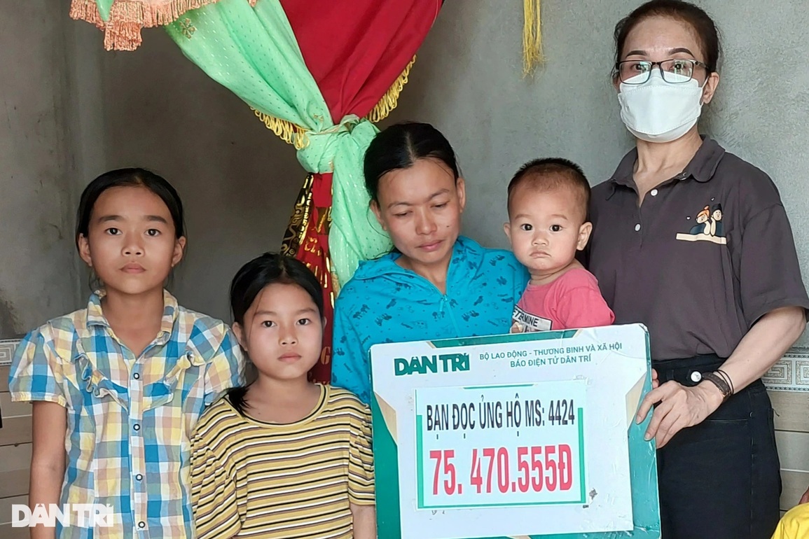 Bạn đọc Dân trí giúp đỡ 4 đứa bé mồ côi cha hơn 140 triệu đồng - 2 Bạn đọc Dân trí giúp đỡ 4 đứa bé mồ côi cha hơn 140 triệu đồng - 2