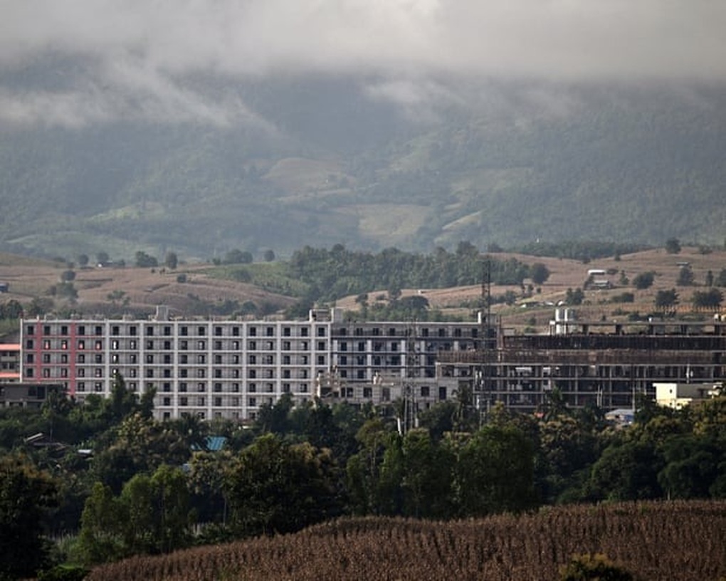 Myanmar kích nổ loạt trung tâm lừa đảo, hơn 1.000 người chạy qua Thái Lan - 1 Myanmar kích nổ loạt trung tâm lừa đảo, hơn 1.000 người chạy qua Thái Lan - 1