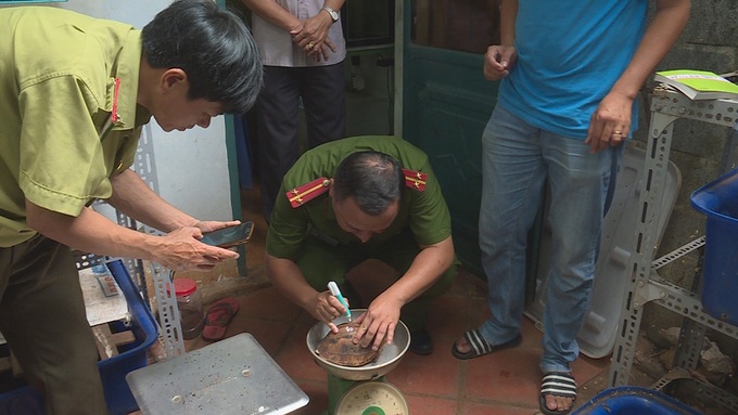 Khởi tố bị can về tội vi phạm quy định về bảo vệ động vật nguy cấp, quý hiếm - Ảnh 2.