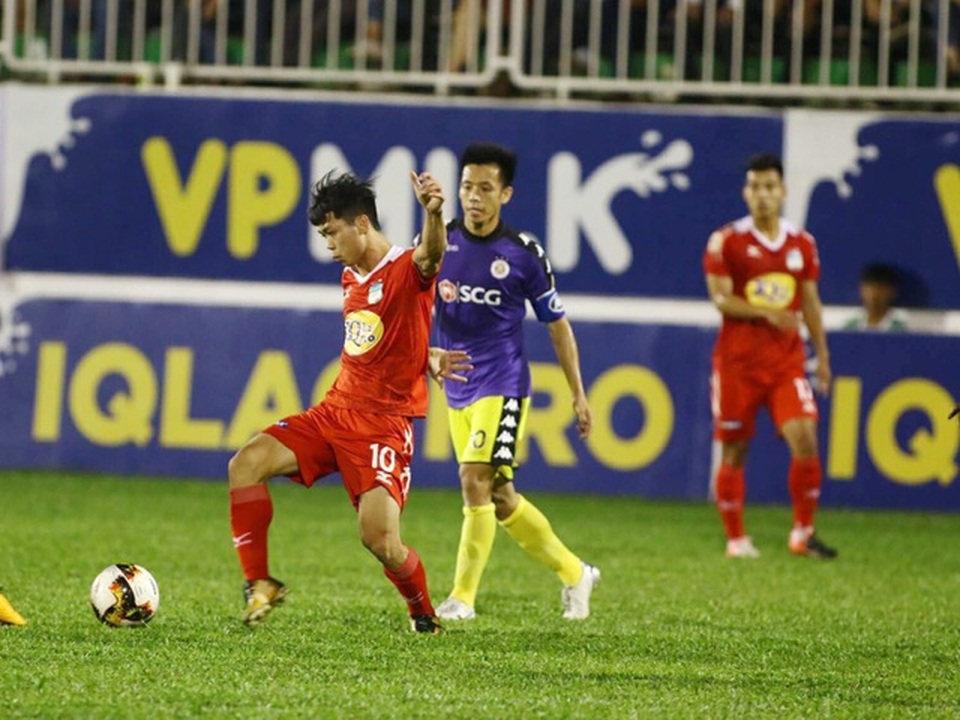 V-League đá theo thể thức lạ: Ý kiến trái chiều của chuyên gia - 1 V-League đá theo thể thức lạ: Ý kiến trái chiều của chuyên gia - 1