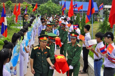 Rưng rưng ngày đón nhận và an táng 29 hài cốt liệt sỹ Việt Nam tại quê nhà