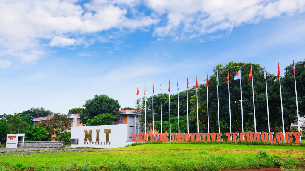 Ứng dụng công nghệ toàn phần vào giảng dạy đại học - 5 Ứng dụng công nghệ toàn phần vào giảng dạy đại học - 5