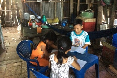 Thương 3 anh em nhà nghèo cùng mắc bệnh thiếu máu