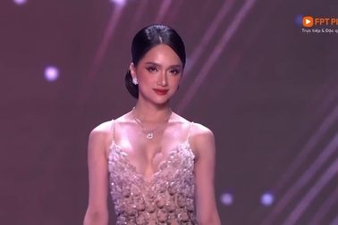 Hương Giang trình diễn váy dạ hội tại Hoa hậu Hoàn vũ 2025