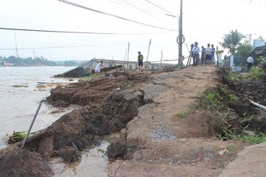 Truy trách nhiệm trong vụ sạt lở bờ kè sông Cần Thơ