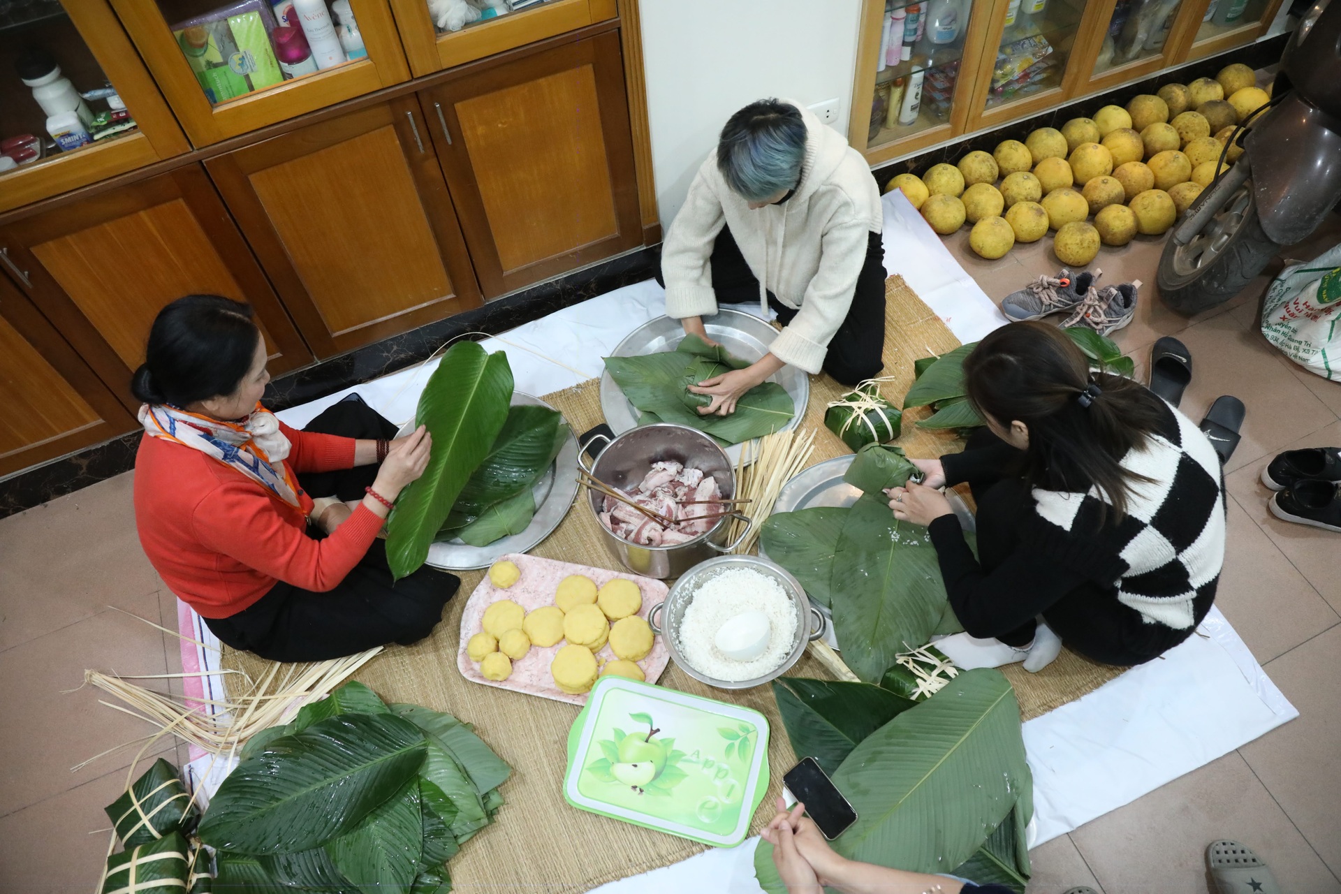 Cuộc sống đời thường khác hẳn mẹ chồng ghê gớm trên phim của NSND Lan Hương - 9 Cuộc sống đời thường khác hẳn mẹ chồng ghê gớm trên phim của NSND Lan Hương - 9