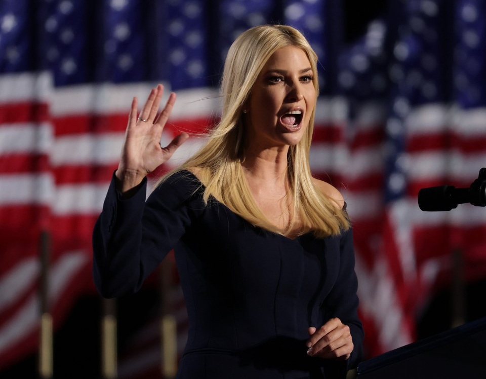 Ông Trump: Ivanka phù hợp làm nữ tổng thống đầu tiên của Mỹ - 1